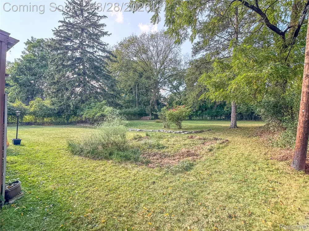 3102 Westwood Parkway Flint City, MI 48503