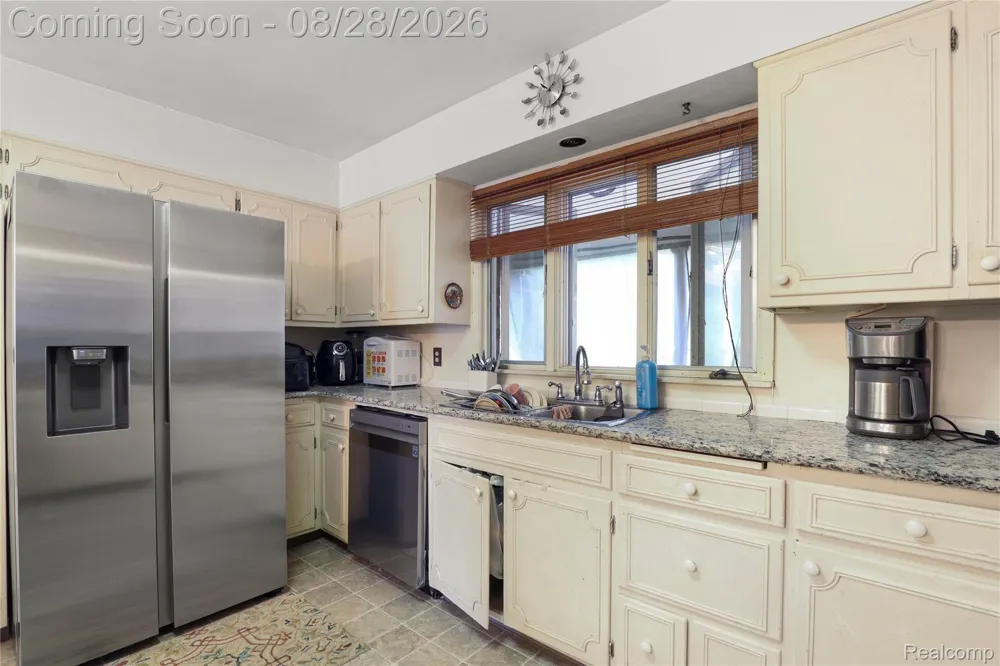 3102 Westwood Parkway Flint City, MI 48503