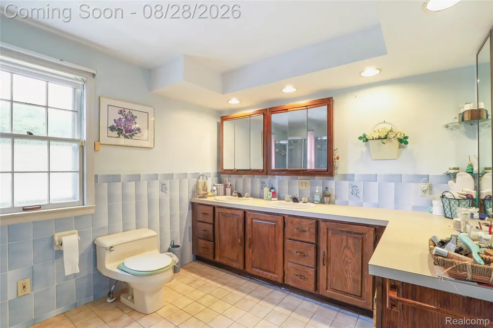 3102 Westwood Parkway Flint City, MI 48503