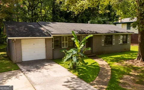 613 Sheppard Rd