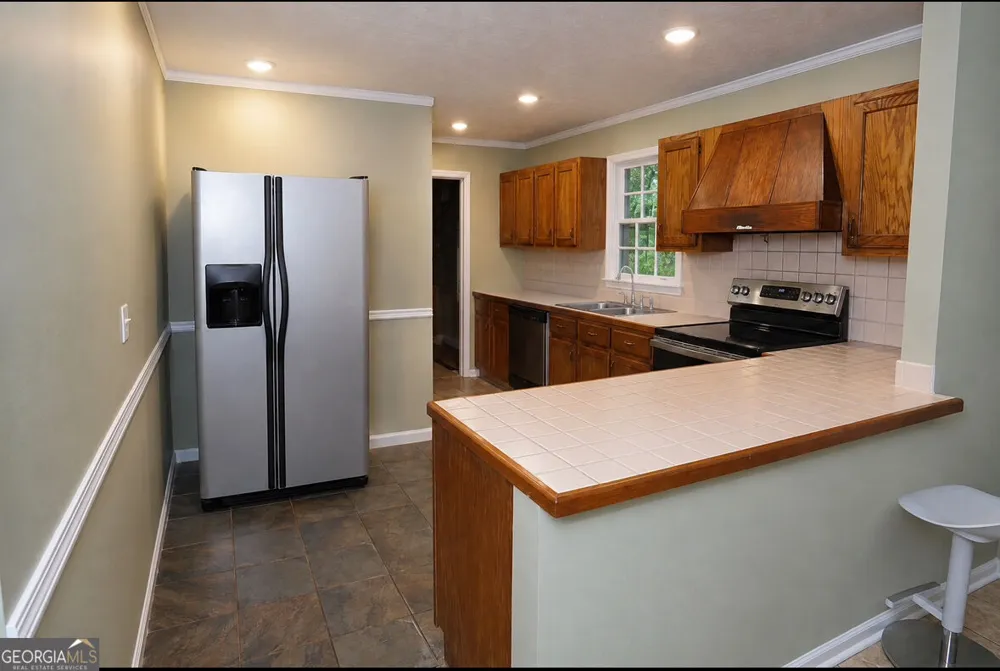 613 Sheppard Rd Stone Mountain, GA 30083