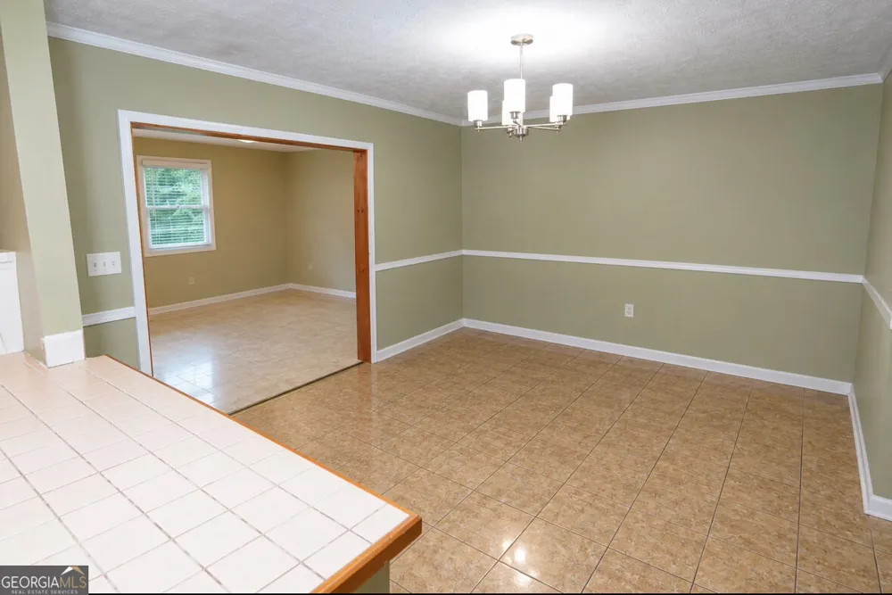 613 Sheppard Rd Stone Mountain, GA 30083