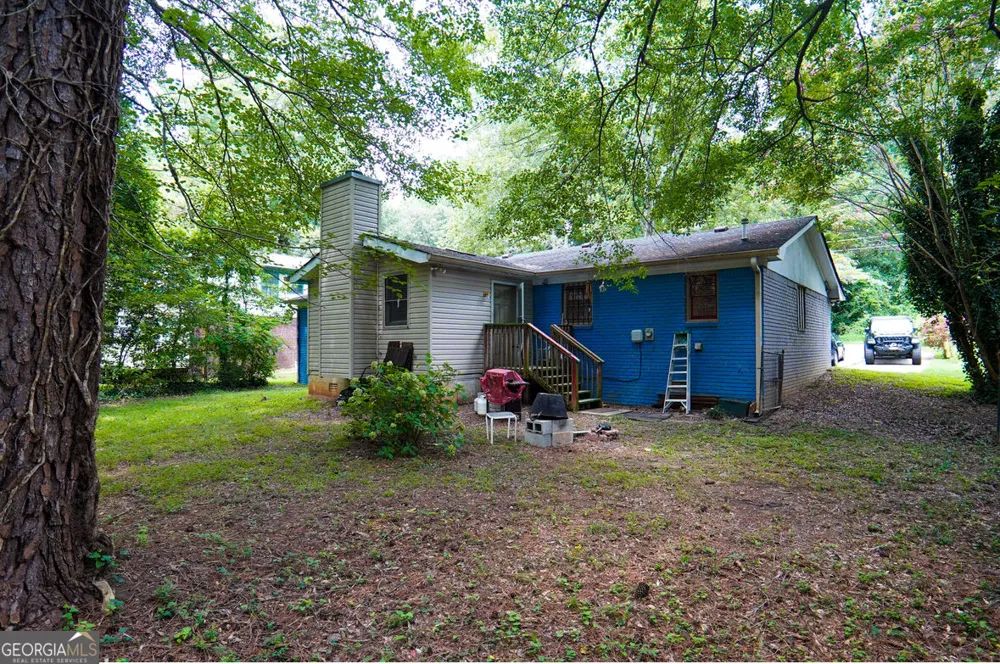 613 Sheppard Rd Stone Mountain, GA 30083