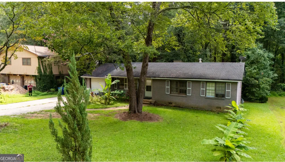 613 Sheppard Rd Stone Mountain, GA 30083