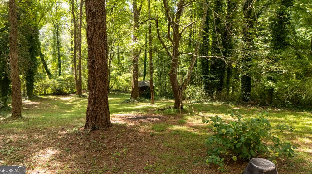 613 Sheppard Rd Stone Mountain, GA 30083
