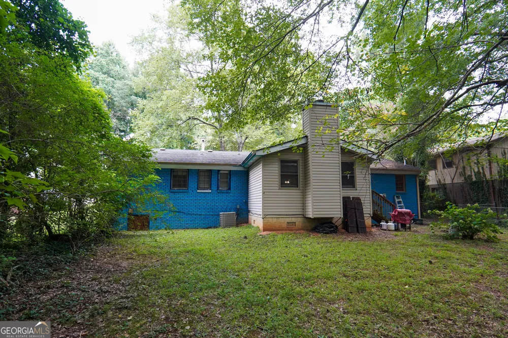 613 Sheppard Rd Stone Mountain, GA 30083