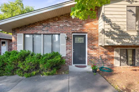 2241 Country Lane