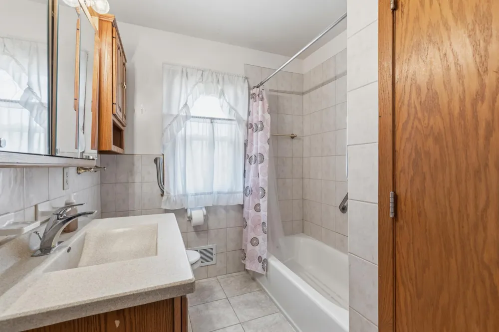 1228 Lincoln Avenue Saint Paul Park, MN 55071