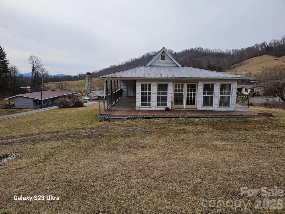 656 Water Street Bakersville, NC 28705