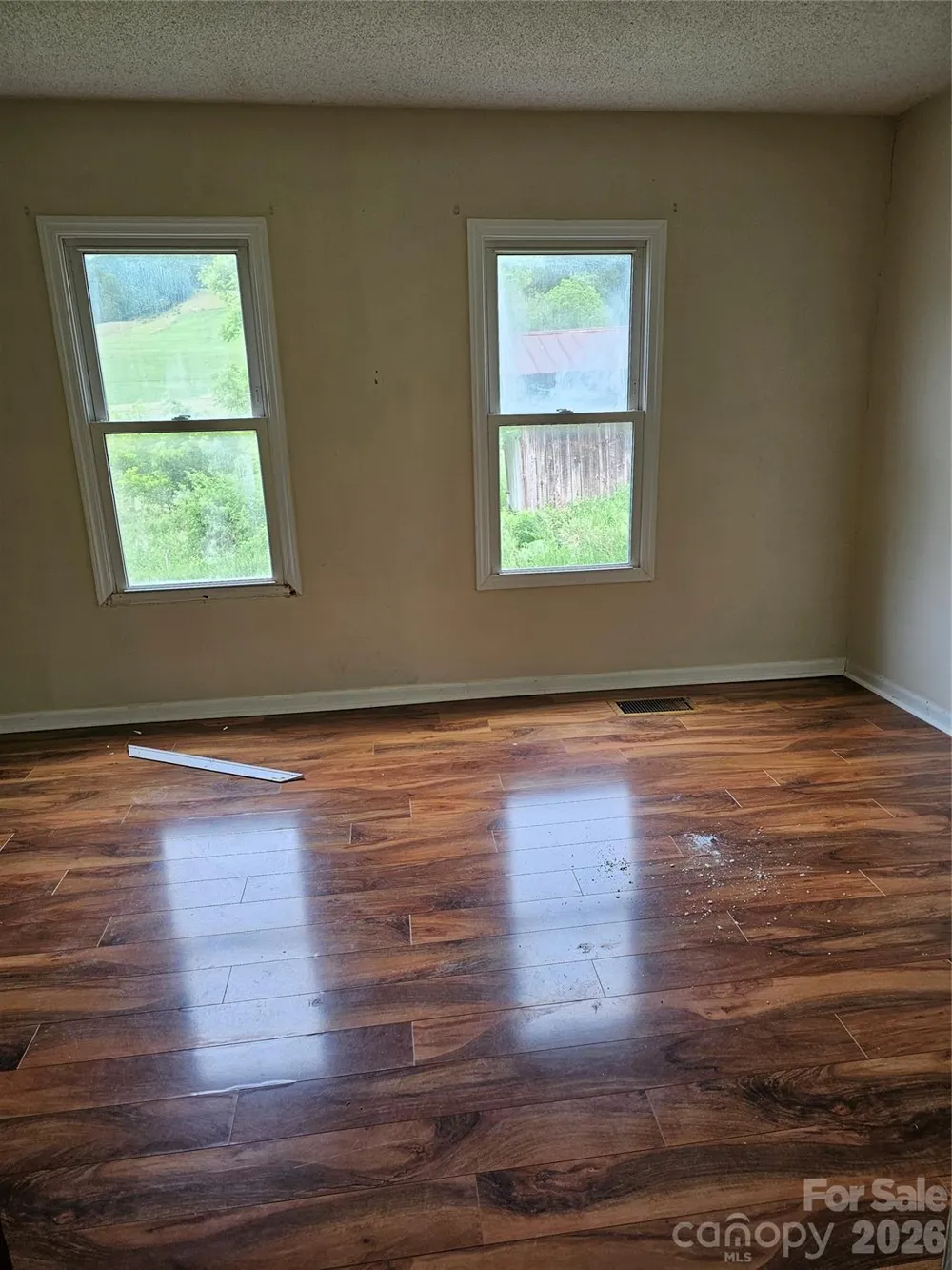 656 Water Street Bakersville, NC 28705
