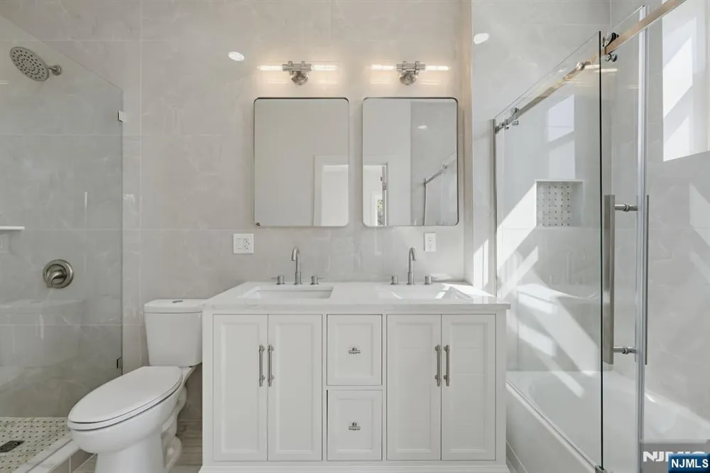 588 Maple Avenue Saddle Brook, NJ 07663