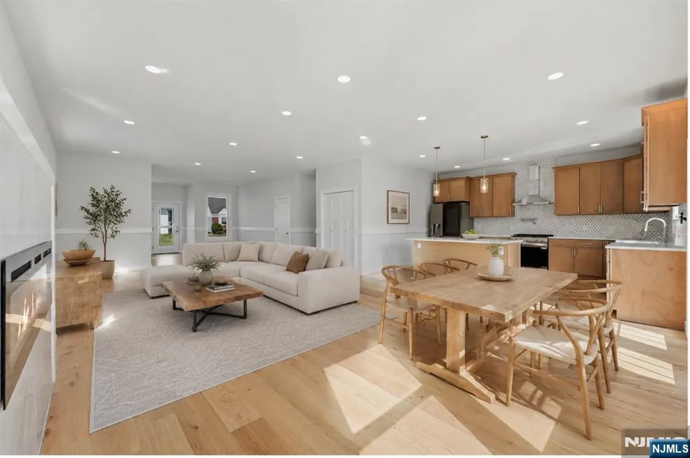 588 Maple Avenue Saddle Brook, NJ 07663