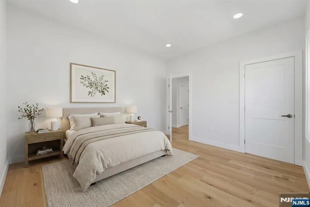 588 Maple Avenue Saddle Brook, NJ 07663