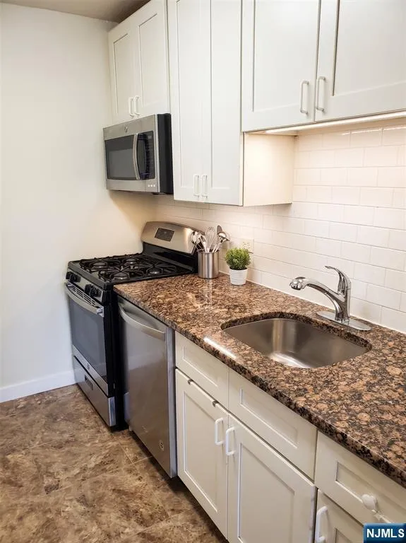 7000 JFK Blvd E 10C West New York, NJ 07093