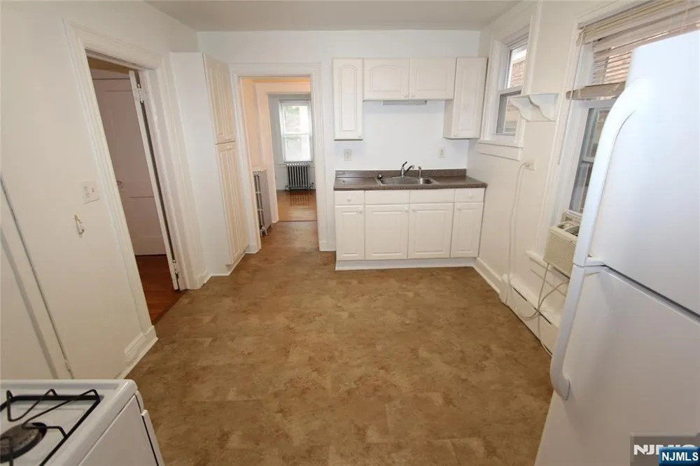 181 County Road 1st Floor Tenafly, NJ 07670