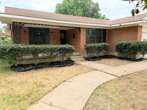 1314 Charleston Drive