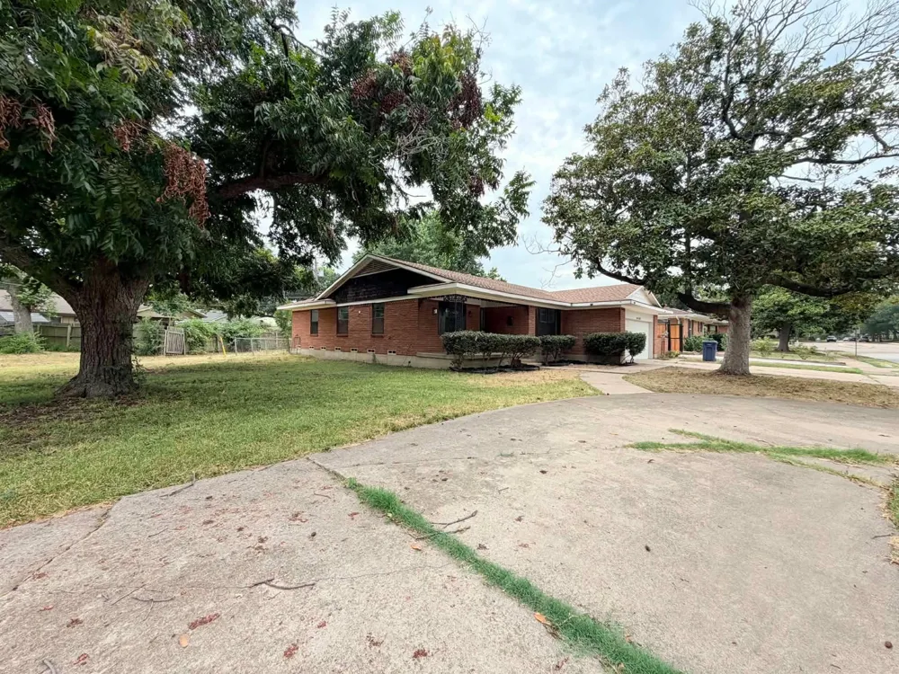 1314 Charleston Drive Garland, TX 75041