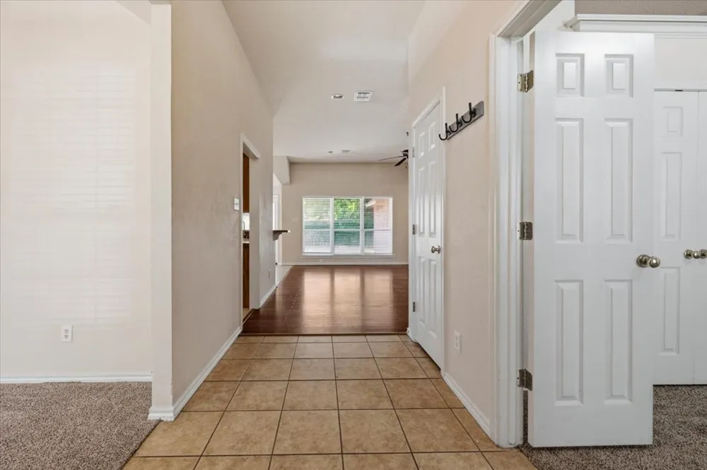 7408 Rolling Hills Drive Benbrook, TX 76126