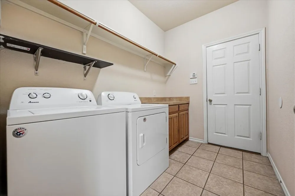7408 Rolling Hills Drive Benbrook, TX 76126