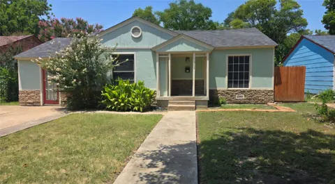 2911 Hedgerow Drive