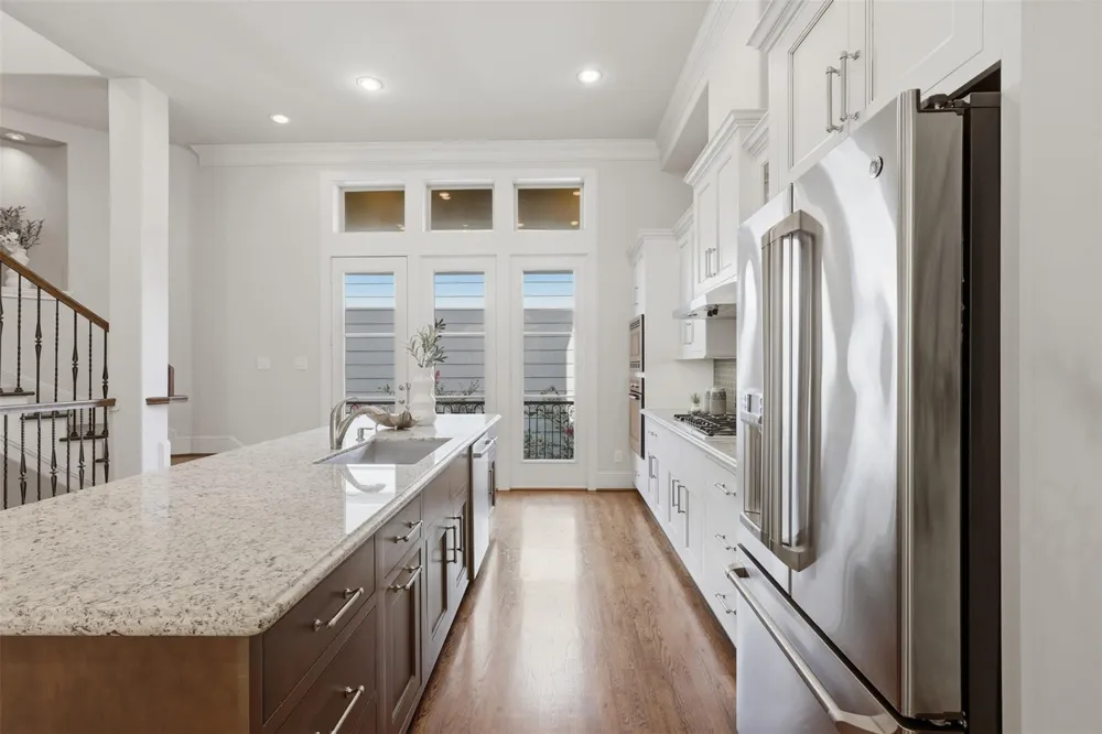 1348 W 25th Street Houston, TX 77008