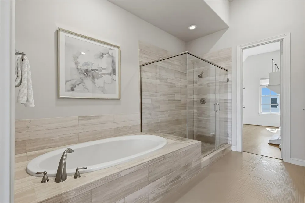 1348 W 25th Street Houston, TX 77008