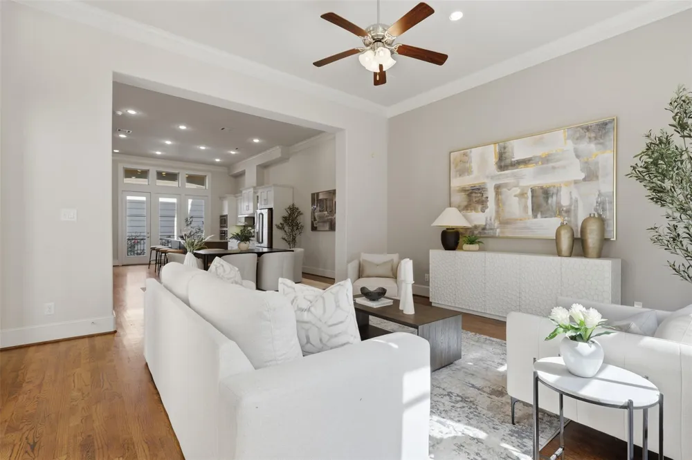 1348 W 25th Street Houston, TX 77008