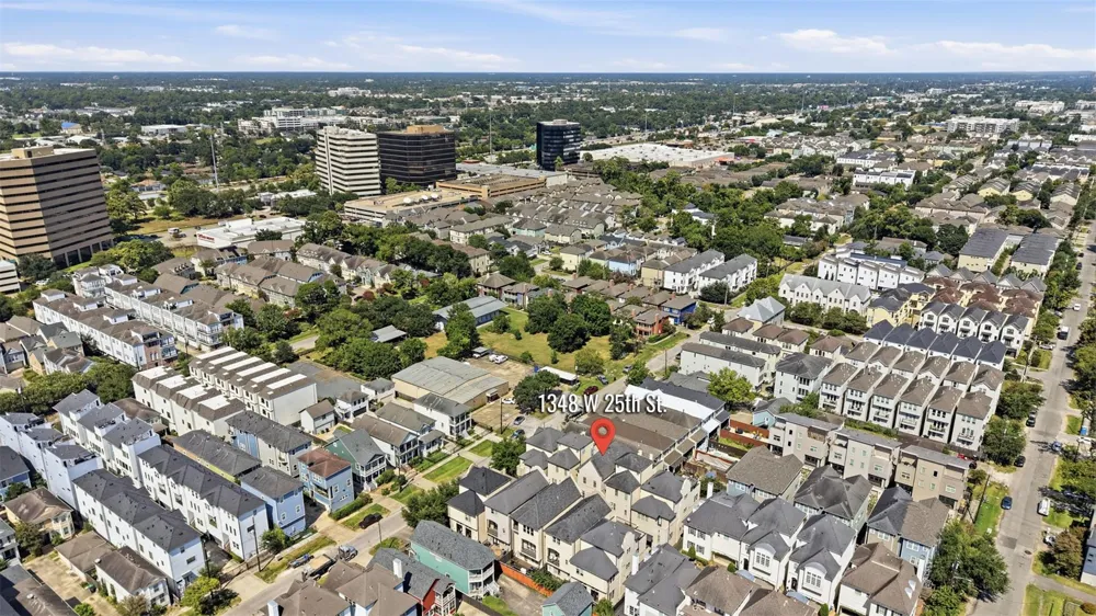1348 W 25th Street Houston, TX 77008