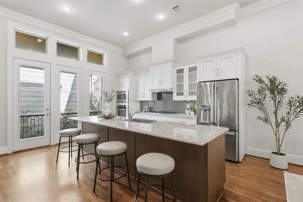 1348 W 25th Street Houston, TX 77008