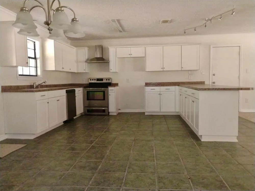 110 Briarwood Drive Shepherd, TX 77371