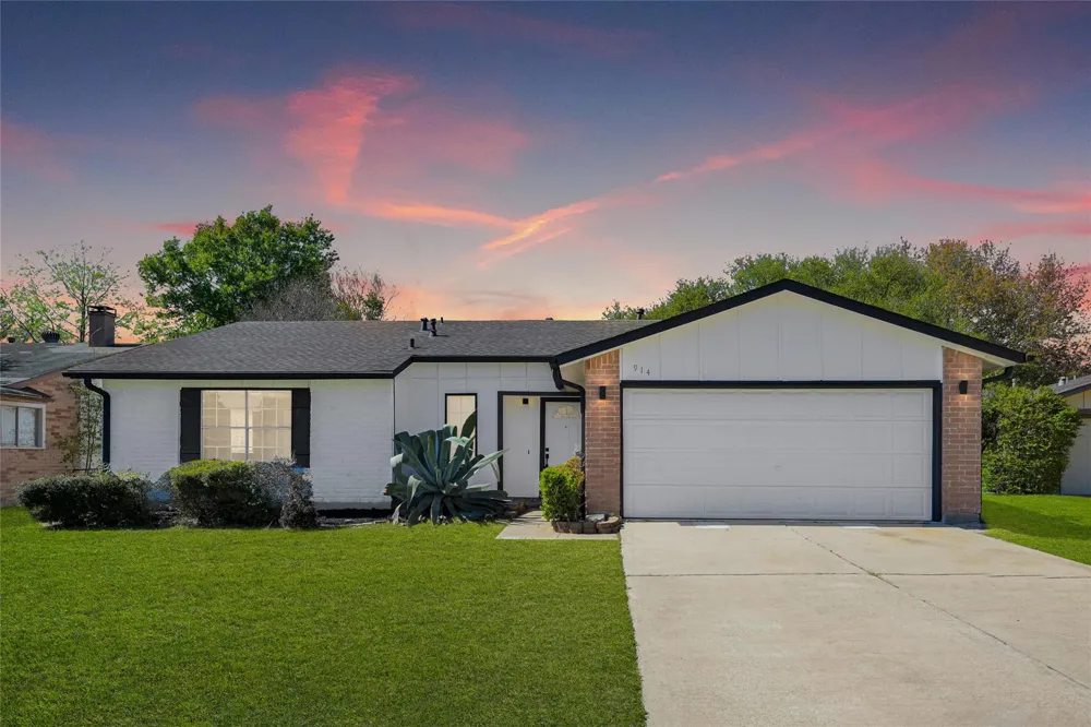 914 Cheyenne Meadows Drive Katy, TX 77450