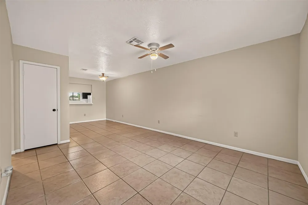 2302 Buchanan Drive Baytown, TX 77520