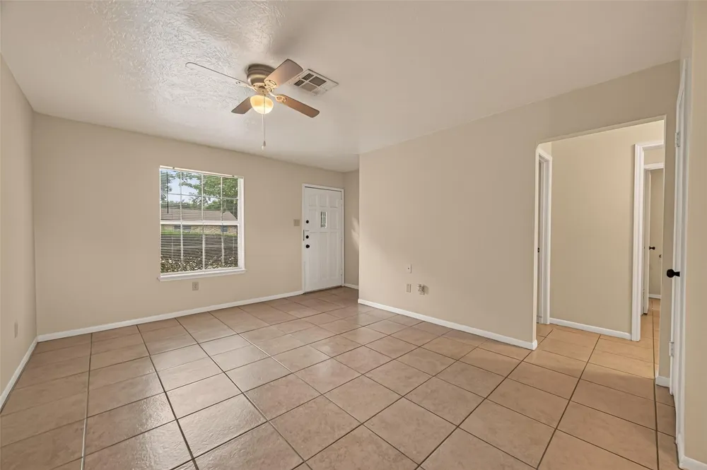 2302 Buchanan Drive Baytown, TX 77520