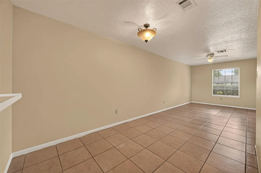 2302 Buchanan Drive Baytown, TX 77520