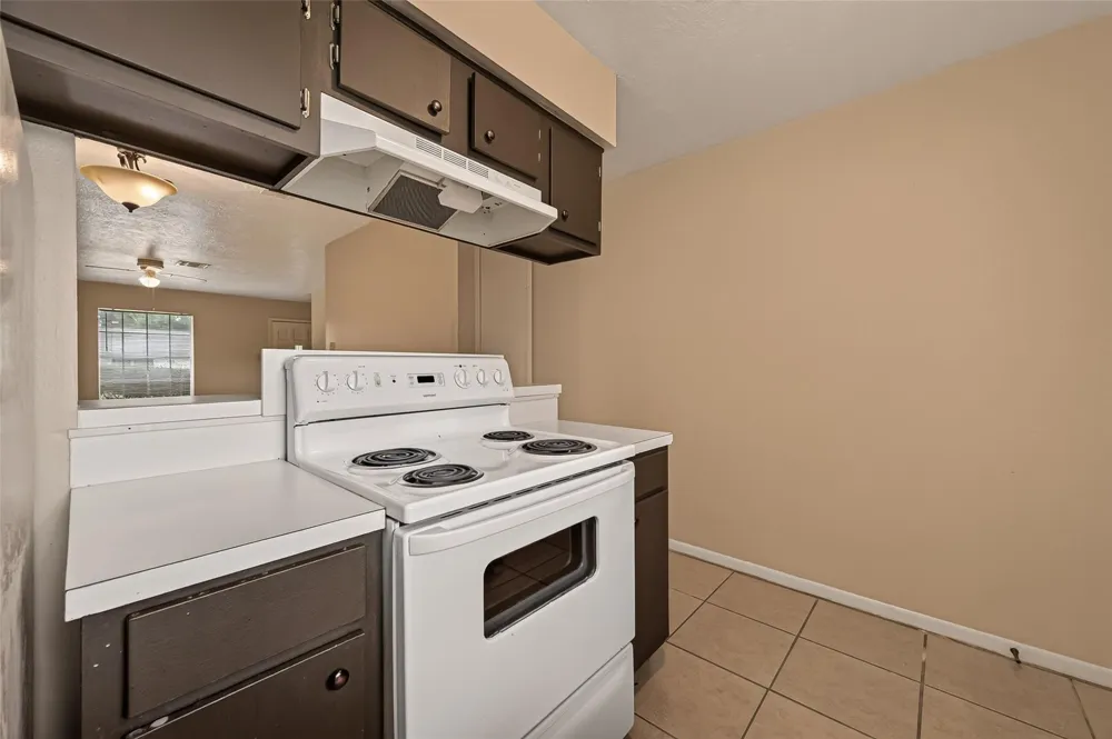 2302 Buchanan Drive Baytown, TX 77520