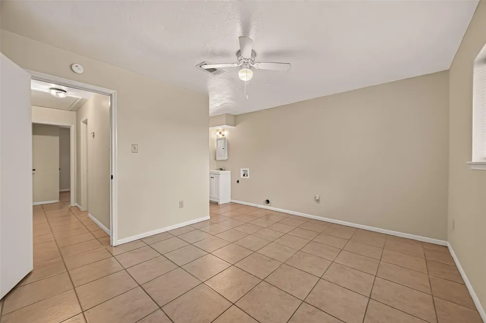 2302 Buchanan Drive Baytown, TX 77520