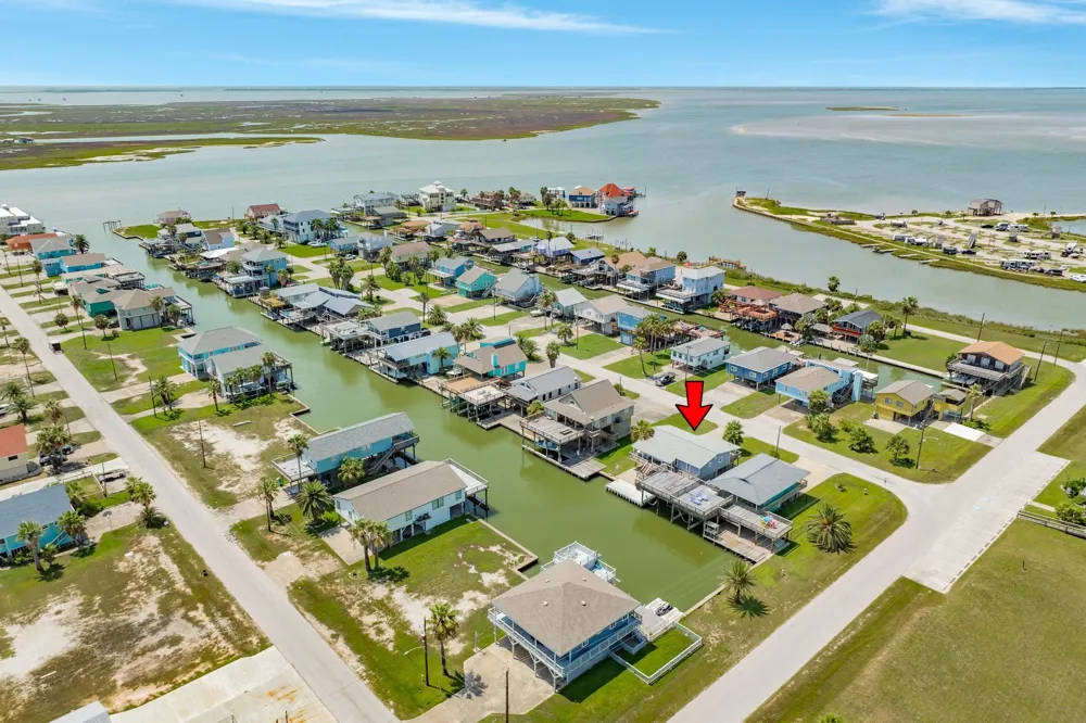 207 Galleon Freeport, TX 77541