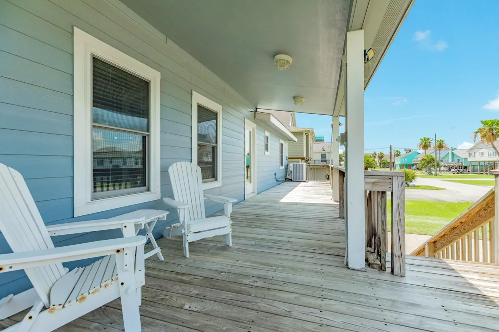 207 Galleon Freeport, TX 77541