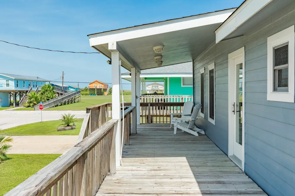 207 Galleon Freeport, TX 77541