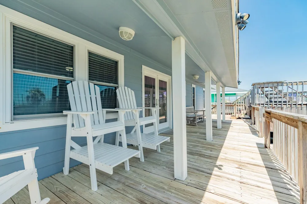 207 Galleon Freeport, TX 77541
