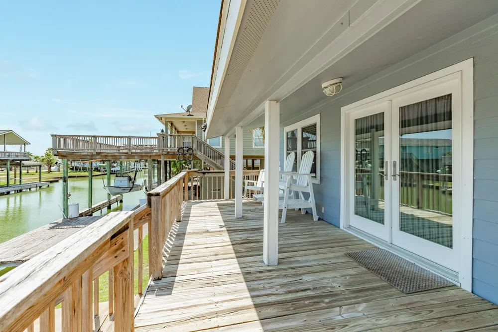 207 Galleon Freeport, TX 77541