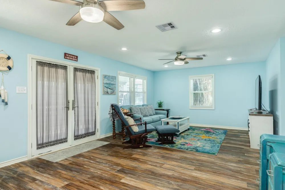 207 Galleon Freeport, TX 77541