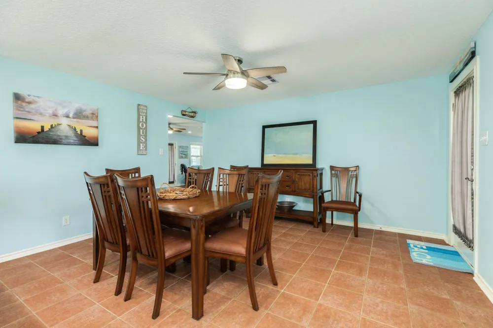 207 Galleon Freeport, TX 77541