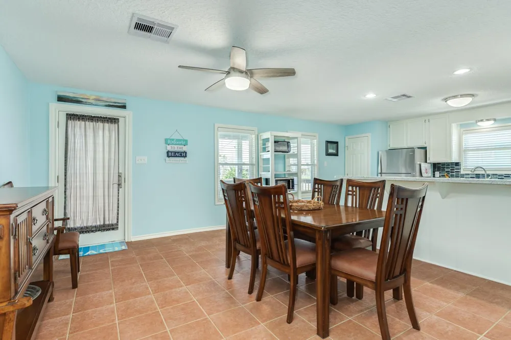 207 Galleon Freeport, TX 77541