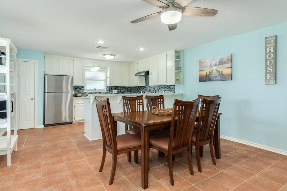 207 Galleon Freeport, TX 77541