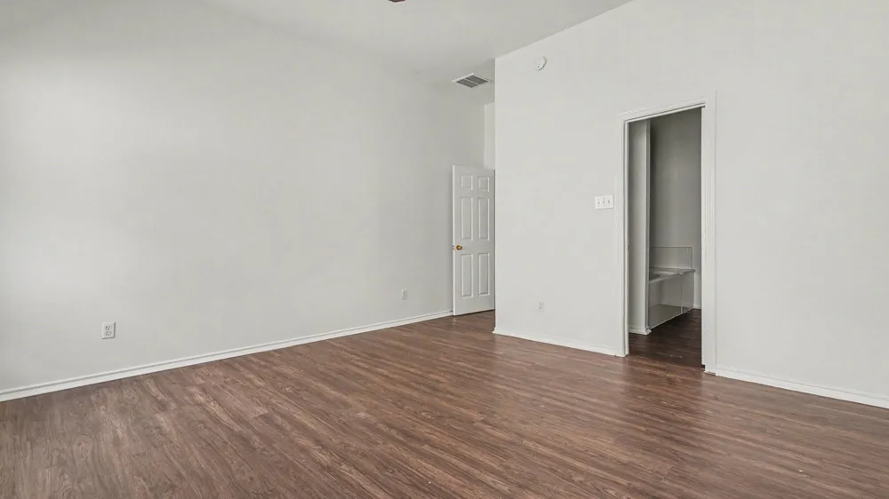 1819 Manor Drive Baytown, TX 77521