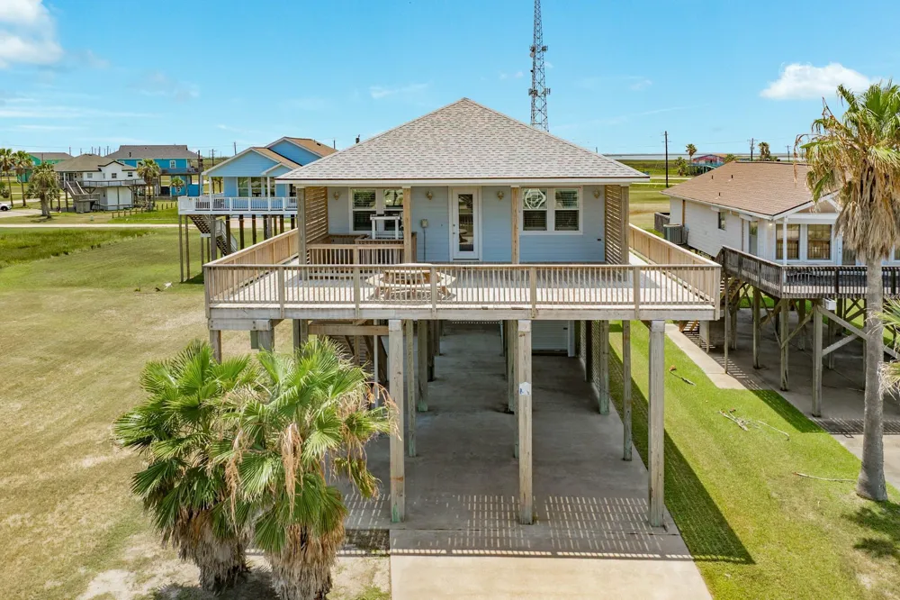13219 Jolly Roger Freeport, TX 77541