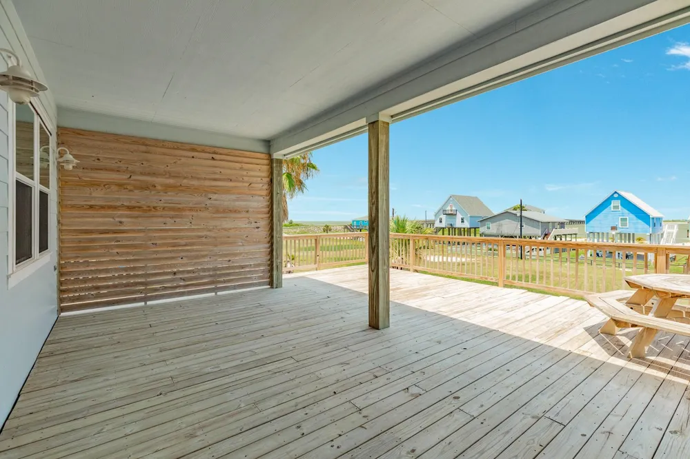 13219 Jolly Roger Freeport, TX 77541