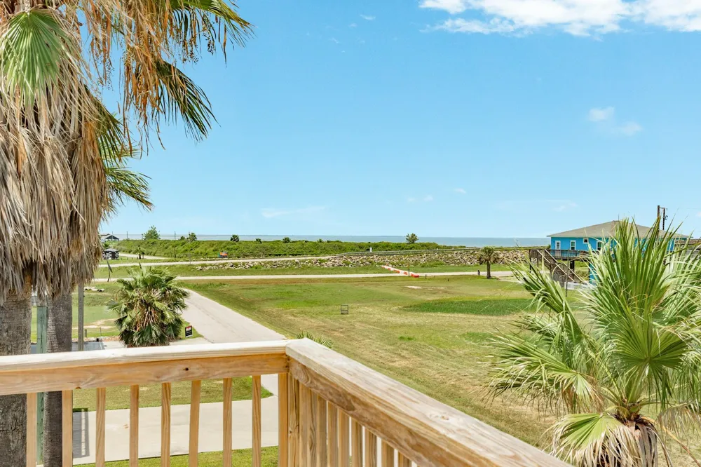 13219 Jolly Roger Freeport, TX 77541