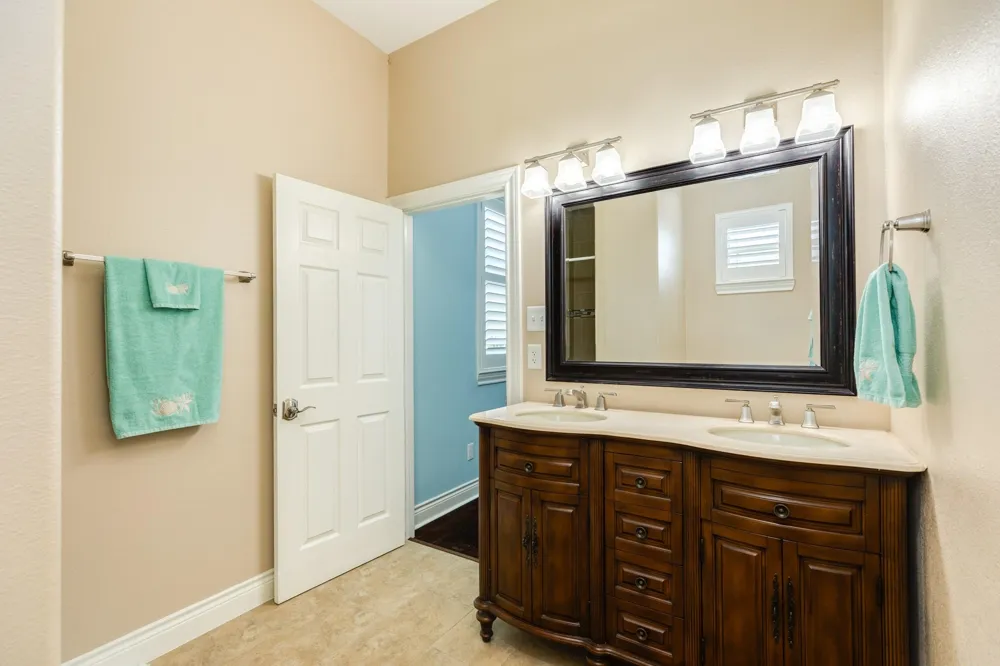 13219 Jolly Roger Freeport, TX 77541